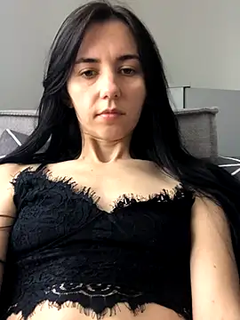 oliviya mur online show from October 20, 7:42 am