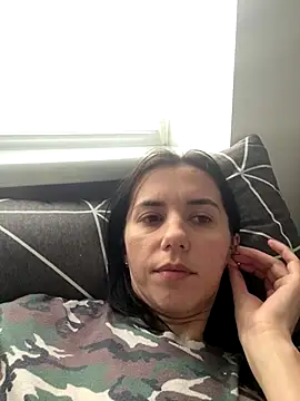 oliviya mur online show from November 12, 7:53 am