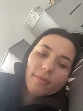 oliviya mur online show from February 10, 8:18 am