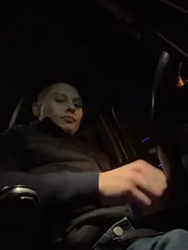 Snapshot of Feloh95 chatting on November 14, 4:44 am Feloh95 online show from November 14, 4:44 am