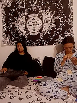 abby n emily online show from April 2, 2:04 pm