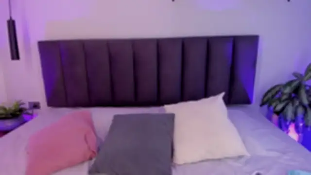 AilanaCortes online show from March 17, 12:30 pm