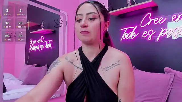 JuliethCruz  online show from October 24, 5:42 pm