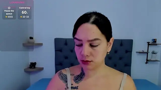 Saraarouusee online show from January 19, 3:16 pm