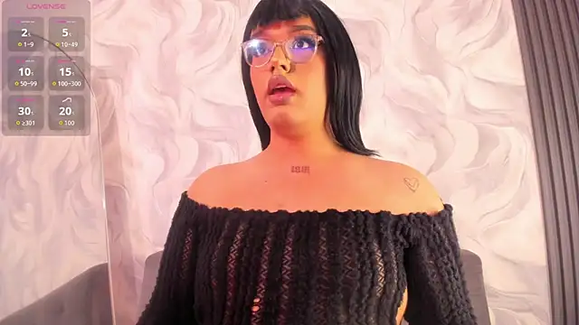 Snapshot of xkaty_grey chatting on February 23, 9:34 pm xkaty grey online show from February 23, 9:34 pm