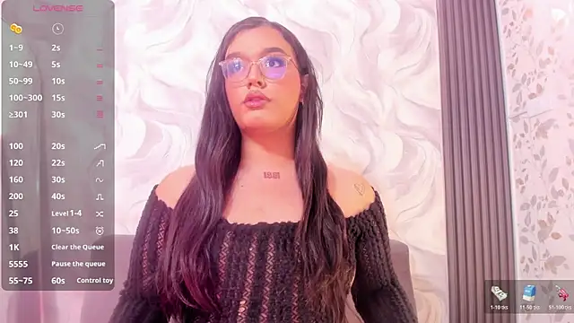 Snapshot of xkaty_grey chatting on March 12, 8:04 pm xkaty grey online show from March 12, 8:04 pm