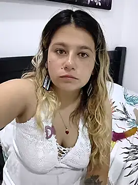 Sweet Bella Valery online show from March 22, 4:54 pm