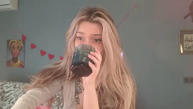 BellaSink online show from March 28, 5:40 am