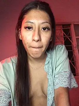 Snapshot of santosz83 chatting on October 30, 4:25 am santosz83 online show from October 30, 4:25 am