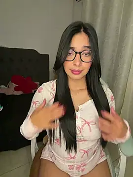 MiaSofia   online show from April 29, 2:04 am