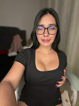 MiaSofia   online show from May 4, 5:58 am
