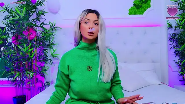 AriannaSins online show from September 30, 12:21 pm