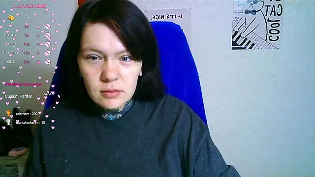 Snapshot of The_ICE_OWL chatting on October 29, 4:48 am The ICE OWL online show from October 29, 4:48 am