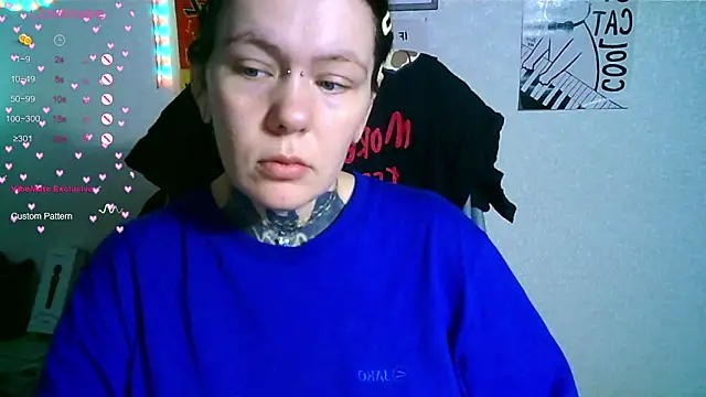 Snapshot of The_ICE_OWL chatting on November 14, 7:18 am The ICE OWL online show from November 14, 7:18 am