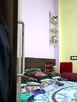 Snapshot of Jyoti-Love-143 chatting on December 23, 9:40 am Jyoti-Love-143 online show from December 23, 9:40 am