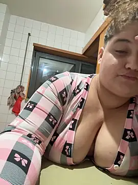 menina coimbrinha online show from October 26, 10:15 pm