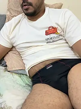 Handsome8677 online show from February 15, 7:16 am