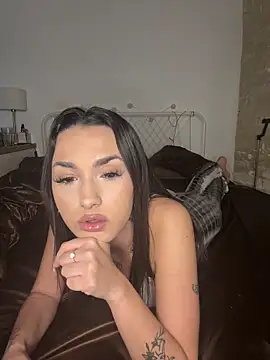 Snapshot of 124zoepz chatting on March 28, 5:45 pm 124zoepz online show from March 28, 5:45 pm