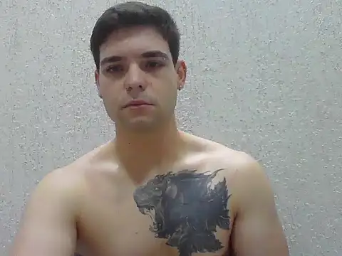 Snapshot of Zure-xxx chatting on February 12, 9:43 pm Zure-xxx online show from February 12, 9:43 pm
