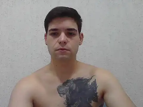 Snapshot of Zure-xxx chatting on February 24, 9:35 pm Zure-xxx online show from February 24, 9:35 pm