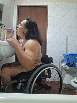 Snapshot of Rueditasss chatting on February 22, 2:48 pm Rueditasss online show from February 22, 2:48 pm