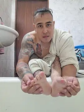 Snapshot of Rueditasss chatting on March 5, 2:57 pm Rueditasss online show from March 5, 2:57 pm