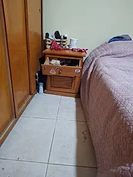 Snapshot of Rueditasss chatting on April 8, 9:59 pm Rueditasss online show from April 8, 9:59 pm