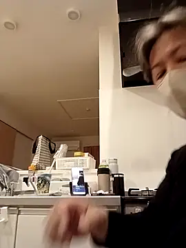 Snapshot of banaban87 chatting on April 6, 12:17 pm banaban87 online show from April 6, 12:17 pm