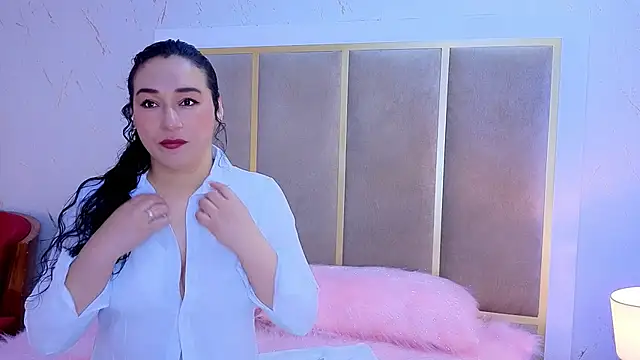 Elizabeth bennett 6 online show from November 12, 11:43 am