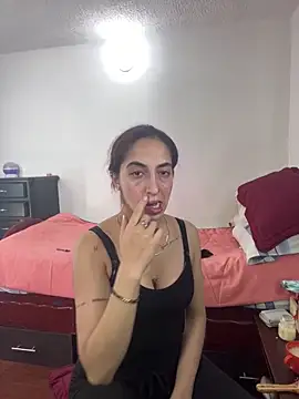 MariamGray1 online show from May 5, 6:21 am