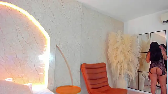 Antonella Russo1 online show from February 10, 11:58 am