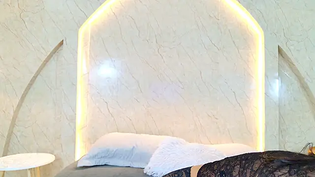 Antonella Russo1 online show from May 19, 1:39 pm