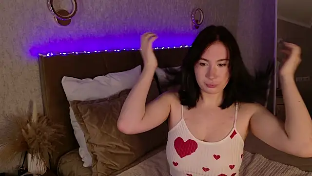 Snapshot of Busty_Lina chatting on October 16, 5:41 am Busty Lina online show from October 16, 5:41 am