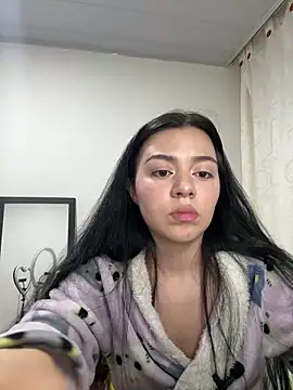 Snapshot of Midori_rosse chatting on May 15, 11:34 pm Midori rosse online show from May 15, 11:34 pm