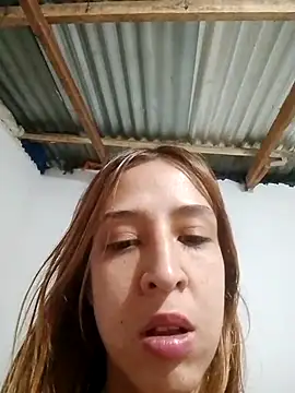 Snapshot of Caperuza08 chatting on October 17, 4:53 pm Caperuza08 online show from October 17, 4:53 pm