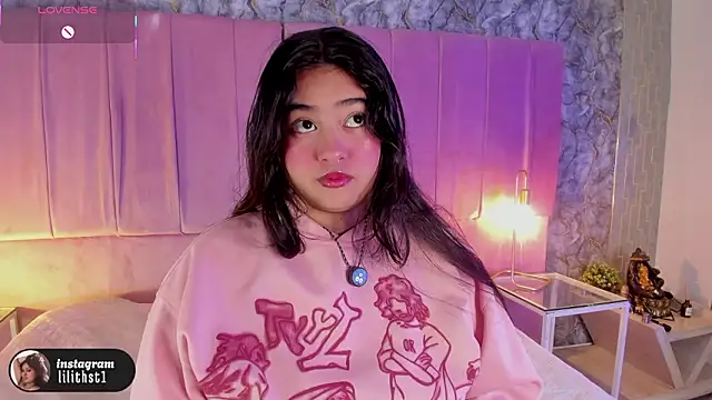 lilithst  online show from February 6, 2:16 am