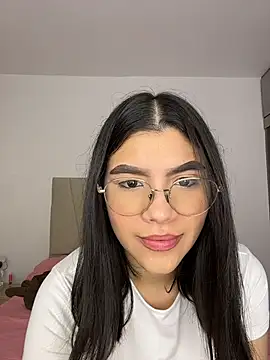 Julietalcl online show from April 5, 9:06 am