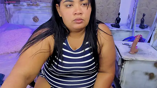 Snapshot of Sara_clk chatting on April 12, 6:02 pm Sara clk online show from April 12, 6:02 pm