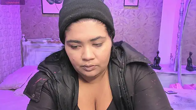Snapshot of Sara_clk chatting on April 17, 8:01 pm Sara clk online show from April 17, 8:01 pm