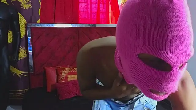 Snapshot of Latin_Femboy13 chatting on November 4, 3:44 pm Latin Femboy13 online show from November 4, 3:44 pm