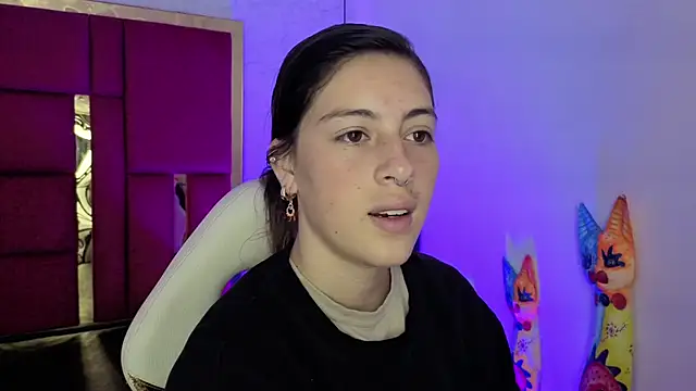 moon winy online show from February 23, 11:29 am