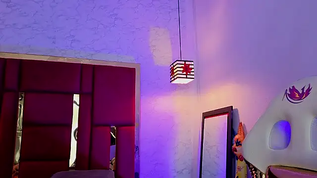 moon winy online show from March 12, 11:38 am