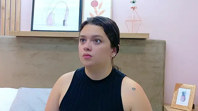 Tessa Stone online show from February 12, 2:28 am