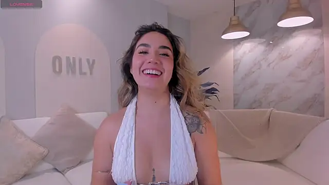 AnnieMonroe1 online show from November 19, 11:54 am