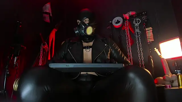 Master Connor BDSM online show from May 18, 10:15 pm