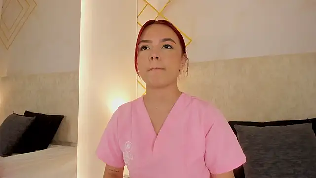 Snapshot of Martinaa_Garcia chatting on March 12, 6:58 pm Martinaa Garcia online show from March 12, 6:58 pm