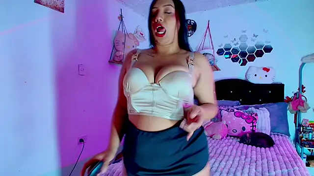 Lunaira Deep online show from January 16, 10:25 pm