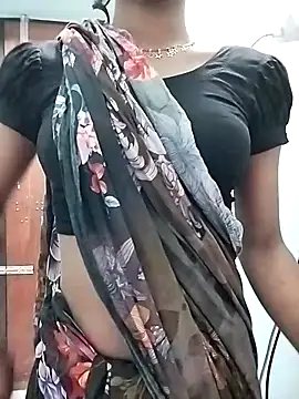 Snapshot of Ratri-Biswas chatting on April 21, 7:03 am Ratri-Biswas online show from April 21, 7:03 am