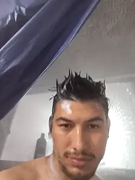 Snapshot of Carlosvelaz561162 chatting on November 25, 12:21 am Carlosvelaz561162 online show from November 25, 12:21 am