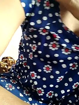Snapshot of Beauty_maya chatting on February 23, 7:28 am Beauty maya online show from February 23, 7:28 am
